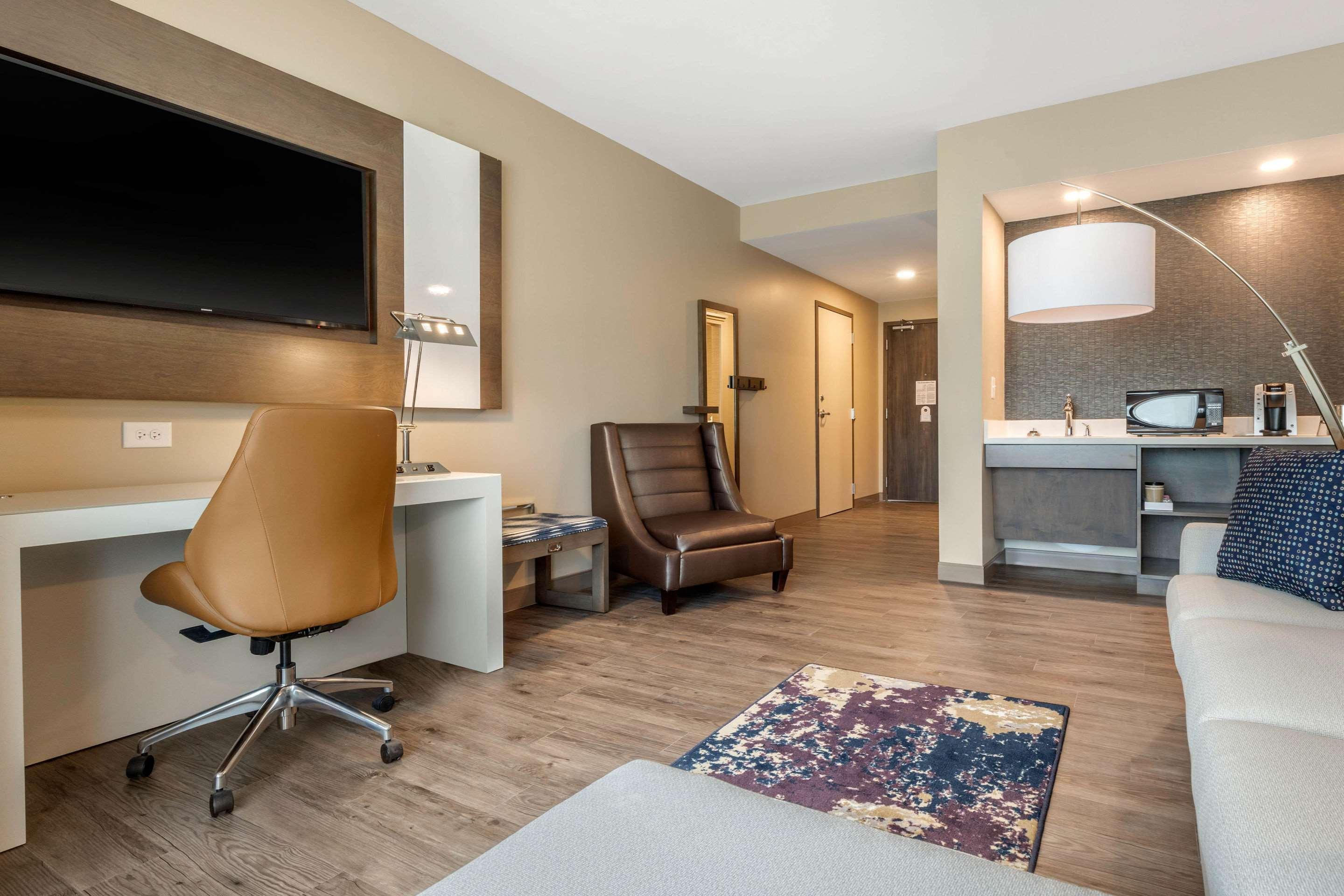 Cambria Downtown-whiskey Row Hotel Louisville